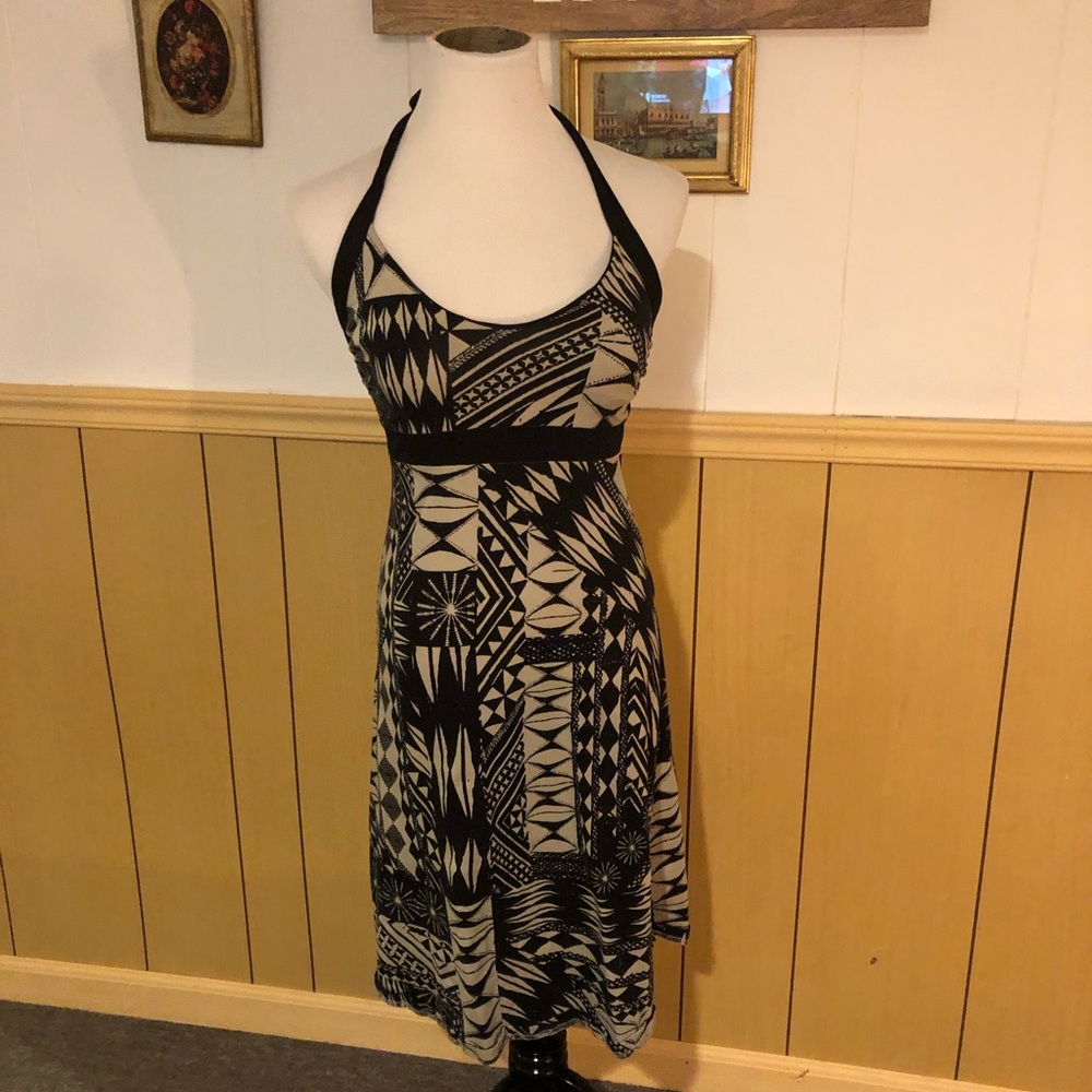 Patagonia Dress. - Picture 3 of 7